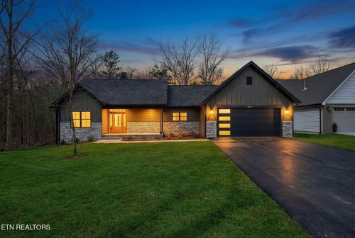 154 Hawes Cir, Crossville, TN, 38558-4516 | Card Image