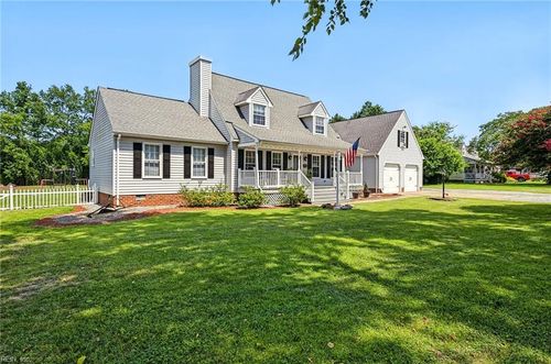 202 Appaloosa Way, Smithfield, VA, 23430-6758 | Card Image