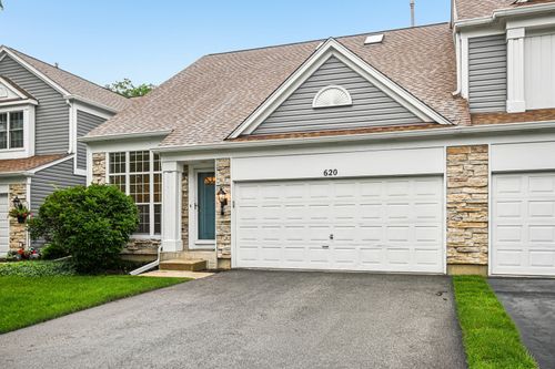 620 N Charter Hall Dr, Palatine, IL, 60067-8678 | Card Image