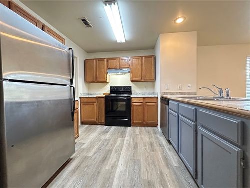 3-1211 N Oakland Ave, Fayetteville, AR, 72703-1676 | Card Image
