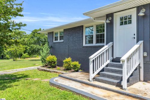 517 Goldsmith Rd, Simpsonville, SC, 29681-4039 | Card Image