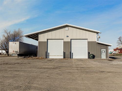 800 Clough Ave, Columbus, MT, 59019-7607 | Card Image