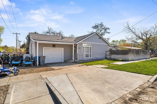1504 2nd St N, Nampa, ID, 83687-4031 | Card Image