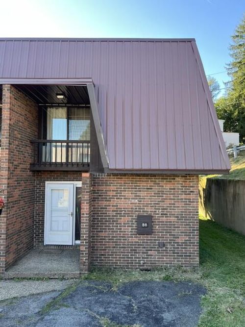 apt-b8-98 Edgwood St, Wheeling, WV, 26003-5739 | Card Image