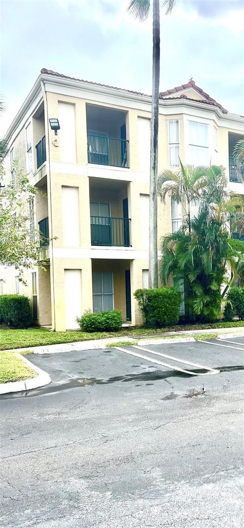 apt-211-977 Riverside Dr, Coral Springs, FL, 33071-7096 | Card Image