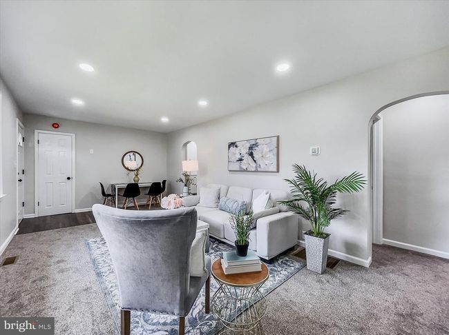 5915 Shope Pl, House other with 3 bedrooms, 2 bathrooms and null parking in HARRISBURG PA | Image 4