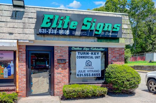 a-31 Middle Country Rd, Coram, NY, 11727-4404 | Card Image