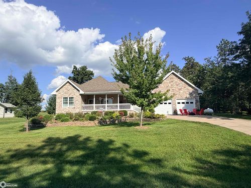 2301 Walton Lake Dr, Fairfield, IA, 52556-8610 | Card Image