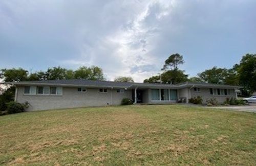 133 Sunset Dr, Pulaski, TN, 38478-3658 | Card Image