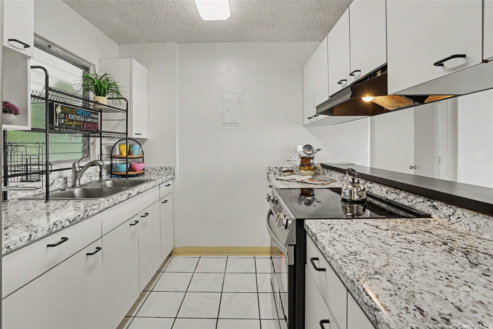 Residential in Aiea 3