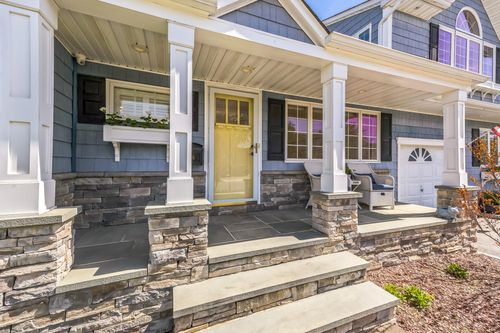 26 Forte Ave, Old Bethpage, NY, 11804-1540 | Card Image