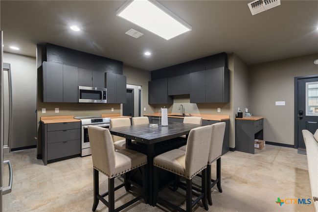 214 Copano Dr, Home with 3 bedrooms, 2 bathrooms and null parking in Port Mansfield TX | Image 10