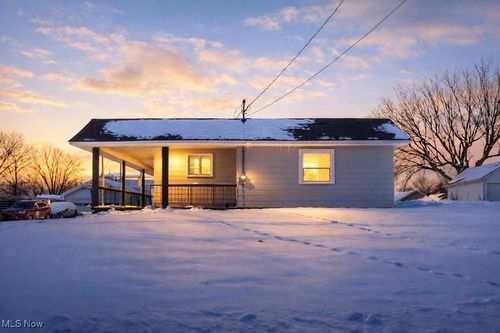 319 26th St Se, Massillon, OH, 44646-5027 | Card Image