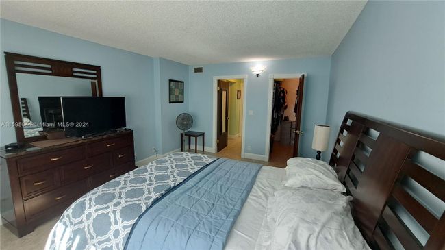 105 - 500 Ne 12th Ave, Condo with 1 bedrooms, 1 bathrooms and null parking in Hallandale Beach FL | Image 17