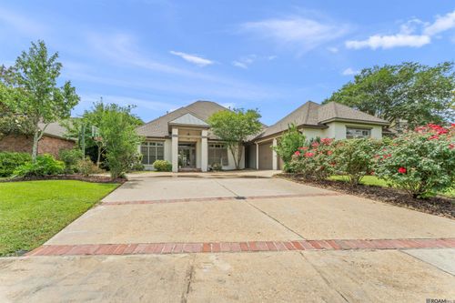 231 Grand Lakes Dr, Baton Rouge, LA, 70810-7331 | Card Image