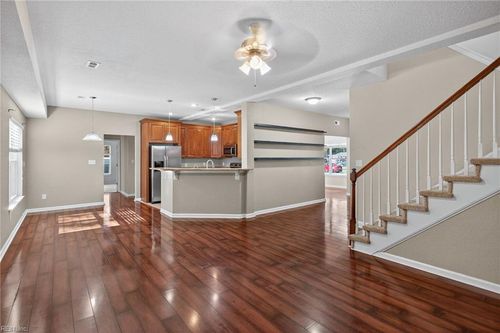 928 Scenic Blvd, Chesapeake, VA, 23322-7321 | Card Image