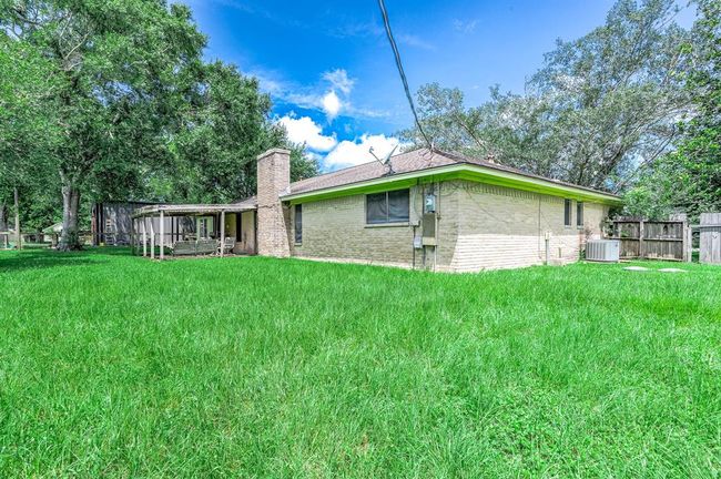 49 Robin Dr, House other with 3 bedrooms, 2 bathrooms and 2 parking in Alvin TX | Image 34
