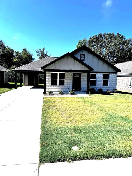 5263 Zodiac Rd, Memphis, TN, 38118-8042 | Card Image