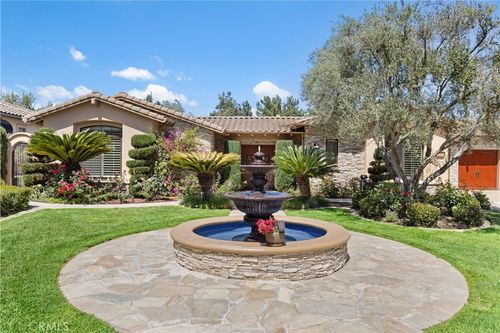 3349 Mendenaro Ct, Fallbrook, CA, 92028-8041 | Card Image
