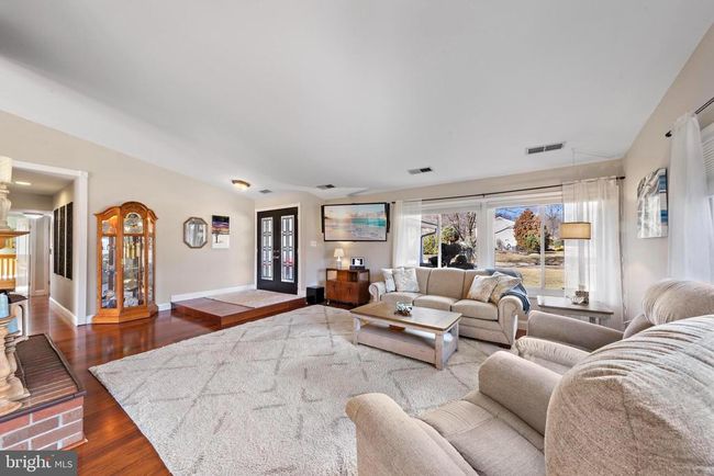 82 Ethan Allen Rd, House other with 4 bedrooms, 2 bathrooms and null parking in FREEHOLD NJ | Image 6
