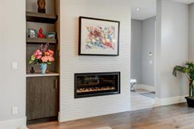4004 2 St Nw, Home with 4 bedrooms, 3 bathrooms and 2 parking in Calgary AB | Image 13