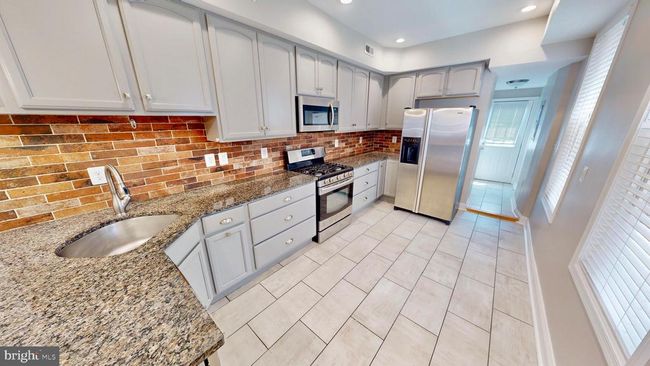 715 S Bouldin St, Townhouse with 3 bedrooms, 4 bathrooms and null parking in BALTIMORE MD | Image 5