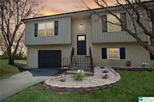 839 Catherine Dr, Coplay, PA, 18037-1733 | Card Image