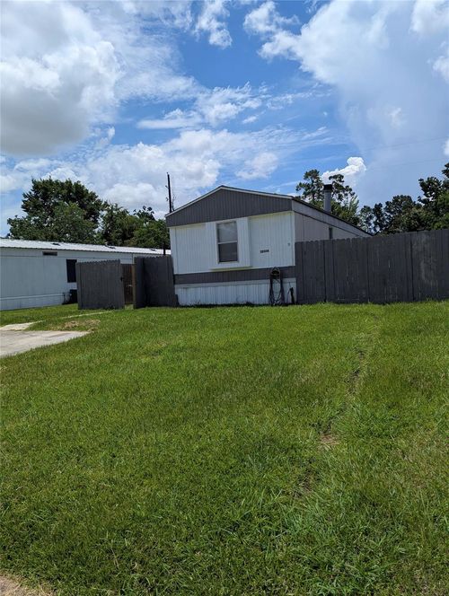 10014 Cedar Landing Dr, Baytown, TX, 77521-8957 | Card Image
