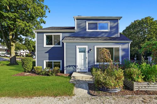 27W120 Williams St, Winfield, IL, 60190-1616 | Card Image