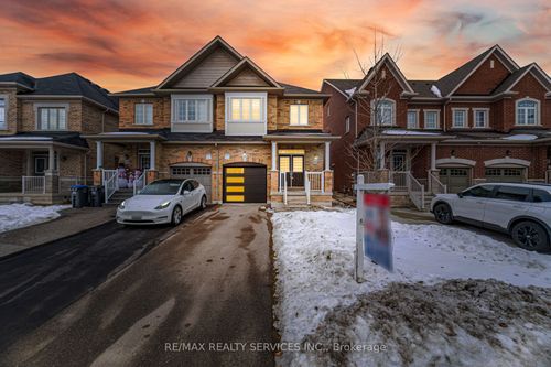 26 Deer Ridge Trail, Caledon, ON, L7C3Z6 | Card Image