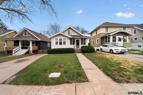 2818 S 34th Street, Omaha, NE, 68105 | Card Image