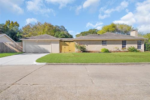 13903 Briar Place Drive, Houston, TX, 77077 | Card Image