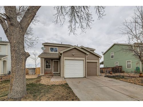 677 Mockingbird St, Brighton, CO, 80601-7452 | Card Image