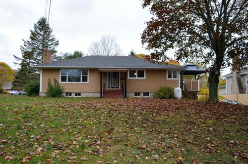 128 Oakdene Ave, Kentville, NS, B4N2C1 | Card Image