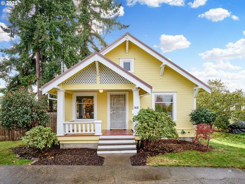 308 A St, Silverton, OR, 97381-1415 | Card Image