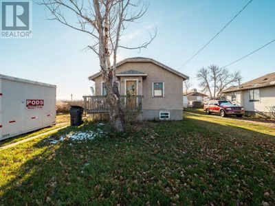 141 Crescent Ave, House other with 3 bedrooms, 2 bathrooms and 1 parking in Picture Butte AB | Image 1