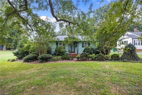 305 N Market St, Madison, NC, 27025-1711 | Card Image