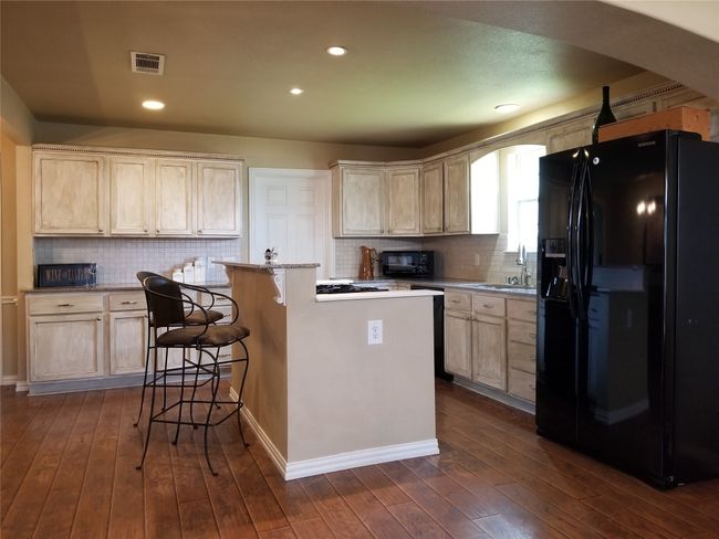 1128 Airline Dr, House other with 3 bedrooms, 2 bathrooms and null parking in Grapevine TX | Image 6