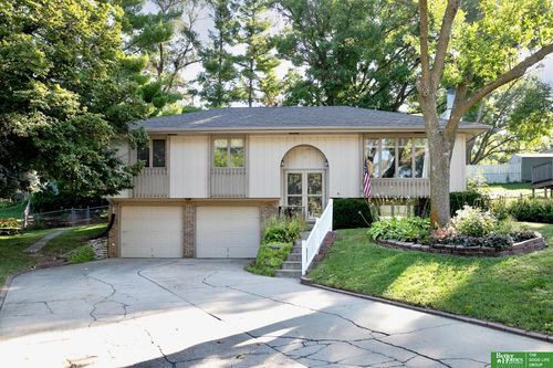 4335 N 81st Avenue Cir, Omaha, NE, 68134-3200 | Card Image