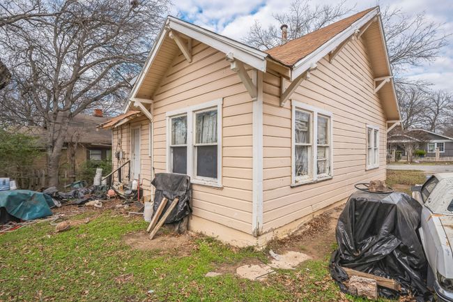 View of property exterior | Image 14