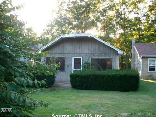 203 Lee Farm Dr, Southbury, CT, 06488-2587 | Card Image