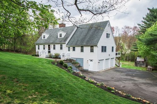692 Cronin Rd, Warren, MA, 01083-2138 | Card Image