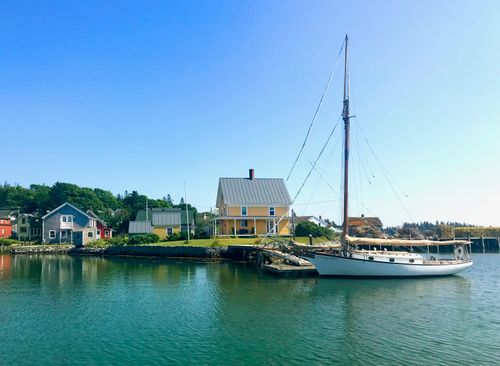 27 Clamshell Alley, Vinalhaven, ME, 04863 | Card Image