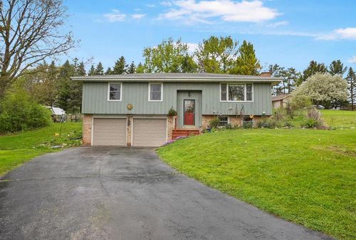 W293S3017 Ancestral Drive, GENESEE, WI, 53188 | Card Image