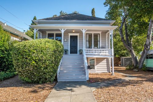 300 W 8th Street W, Santa Rosa, CA, 95401 | Card Image