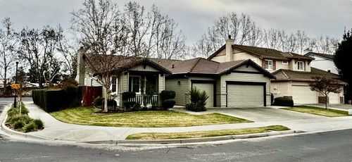 600 Orange Ct, Brentwood, CA, 94513-6210 | Card Image