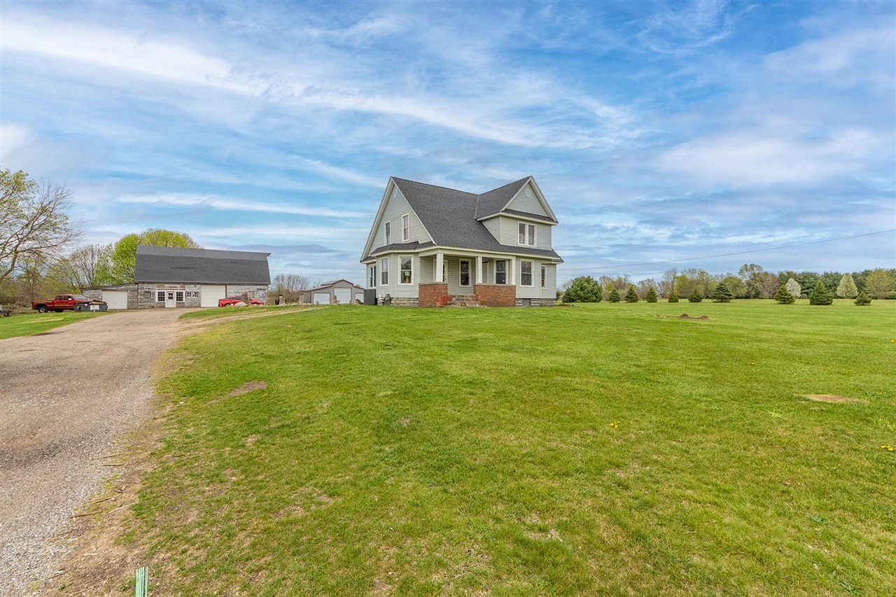 Empire Ave, Benton Harbor, MI 49022