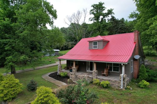 1650 E Beaverdam Rd, Centerville, TN, 37033-3838 | Card Image