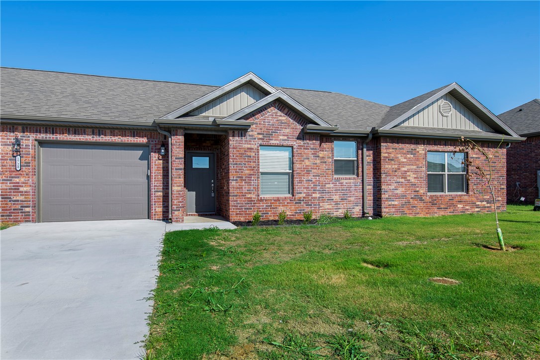 1720 Booker Circle, Leased in Pea Ridge Zoocasa