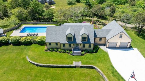 8 Burnt Swamp Ln, Nantucket, MA, 02554-2656 | Card Image